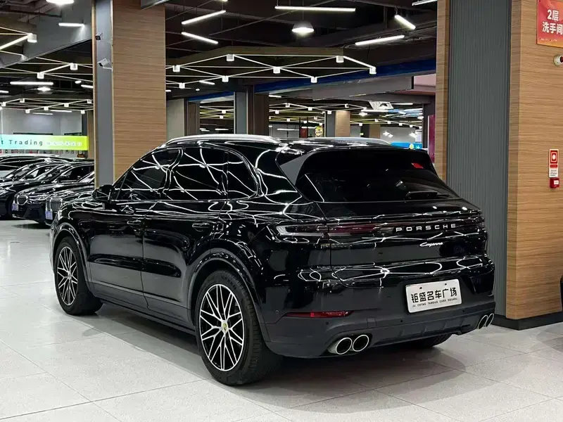 2024 Porsche Cayenne с пробегом 40 000 км