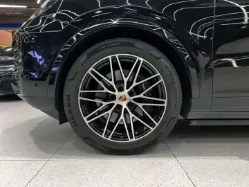 2024 Porsche Cayenne с пробегом 40 000 км