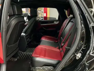 2024 Porsche Cayenne с пробегом 40 000 км