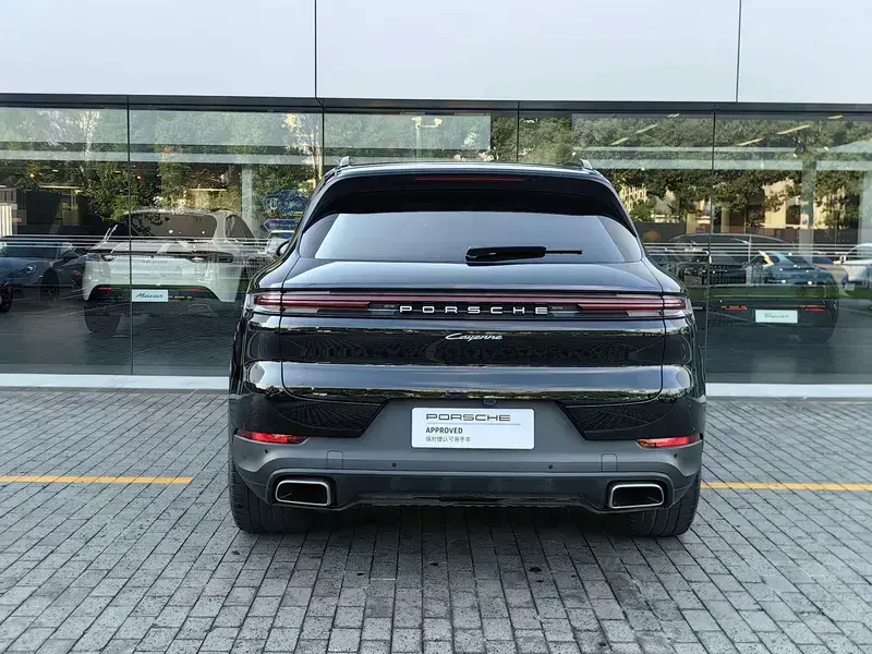 2024 Porsche Cayenne с пробегом 24 000 км