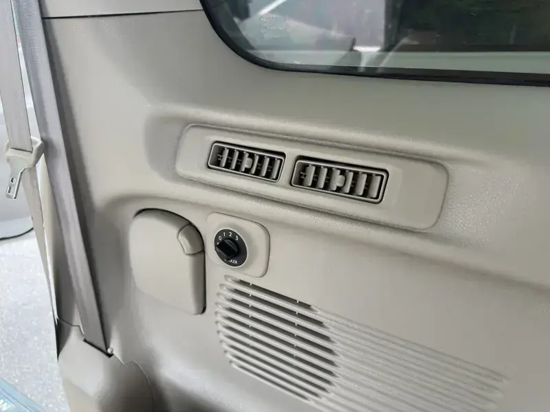 2014 Nissan NV200 с пробегом 108 000 км