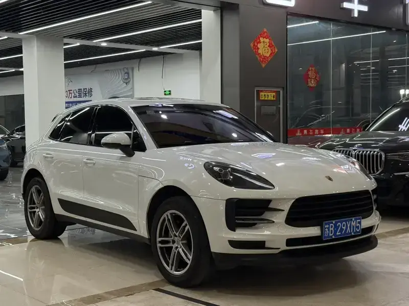 2021 Porsche Macan с пробегом 65 000 км