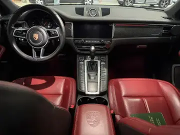 2021 Porsche Macan с пробегом 65 000 км