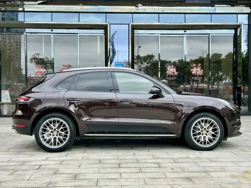 2021 Porsche Macan с пробегом 88 000 км