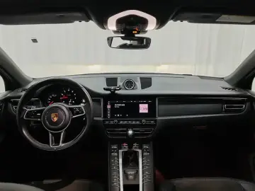 2021 Porsche Macan с пробегом 128 200 км