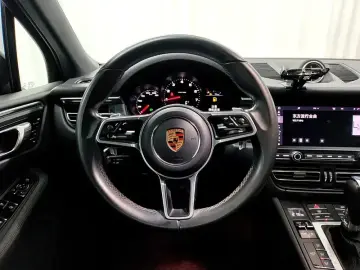 2021 Porsche Macan с пробегом 128 200 км