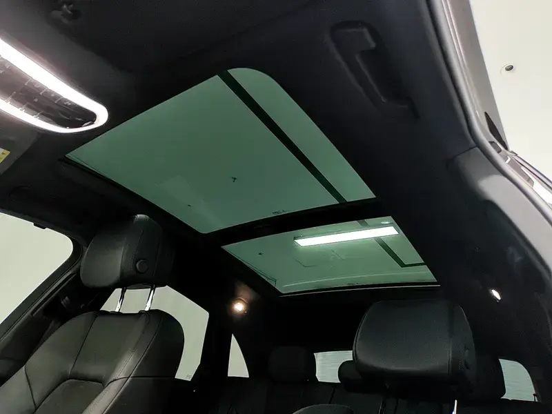 2021 Porsche Macan с пробегом 128 200 км