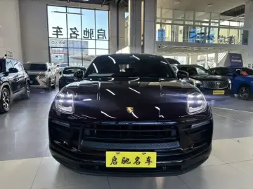 2023 Porsche Macan с пробегом 16 000 км