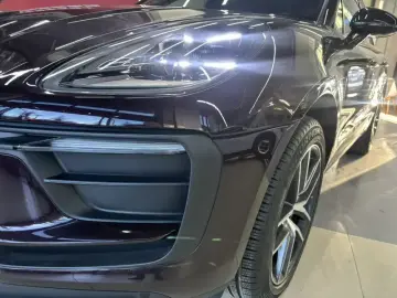 2023 Porsche Macan с пробегом 16 000 км