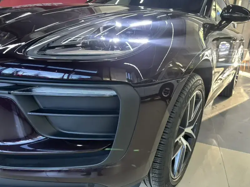 2023 Porsche Macan с пробегом 16 000 км