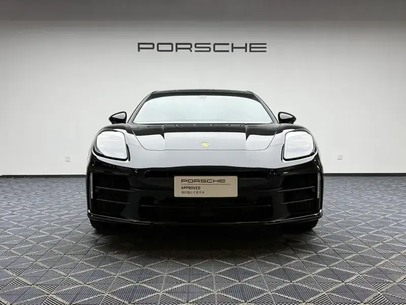 2024 Porsche Panamera с пробегом 3 300 км