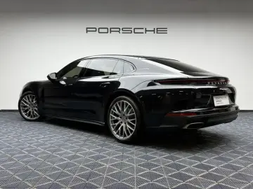 2024 Porsche Panamera с пробегом 3 300 км
