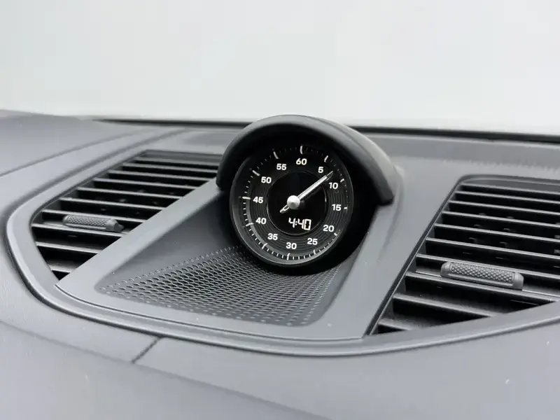 2024 Porsche Panamera с пробегом 3 300 км