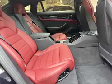2024 Porsche Panamera с пробегом 3 300 км