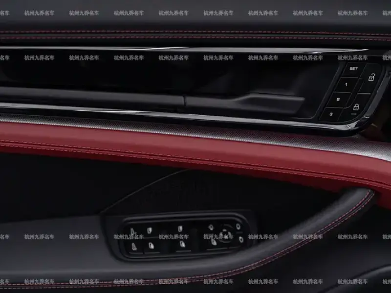 2024 Porsche Panamera с пробегом 12 700 км