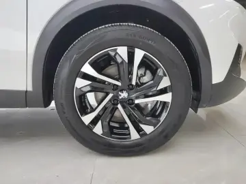 2022 Peugeot 2008 с пробегом 37 000 км