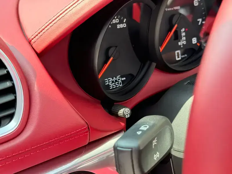 2020 Porsche 718 Spyder с пробегом 33 000 км