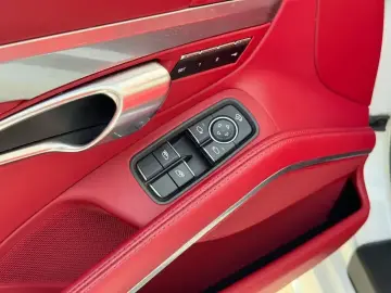 2020 Porsche 718 Spyder с пробегом 33 000 км
