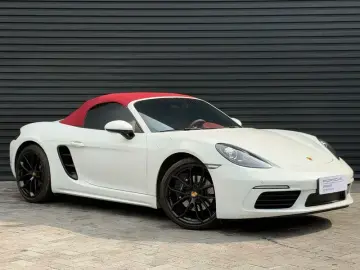 2023 Porsche 718 Spyder с пробегом 15 500 км