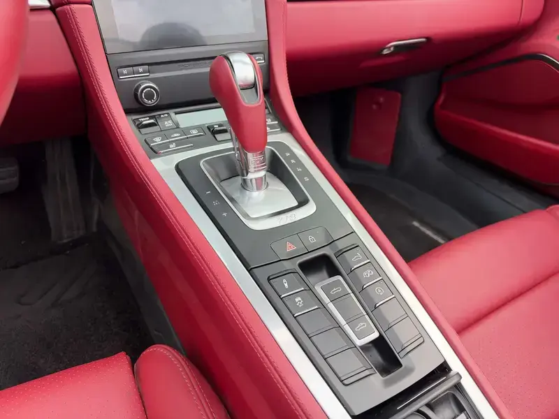 2023 Porsche 718 Spyder с пробегом 15 500 км