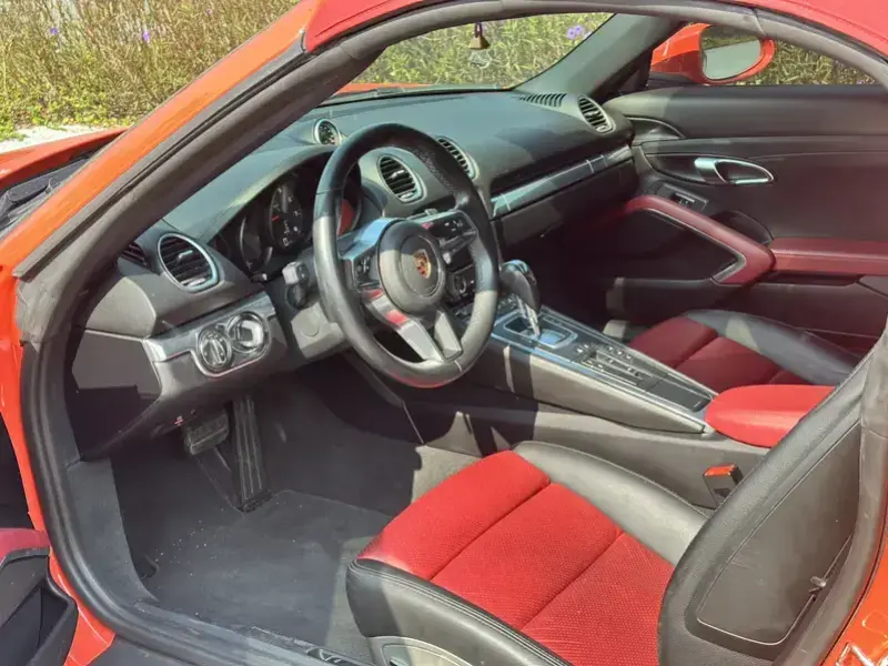 2022 Porsche 718 Spyder с пробегом 32 000 км