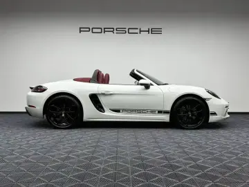 2023 Porsche 718 Spyder с пробегом 5 800 км