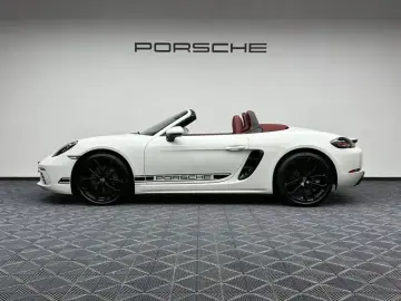2023 Porsche 718 Spyder с пробегом 5 800 км