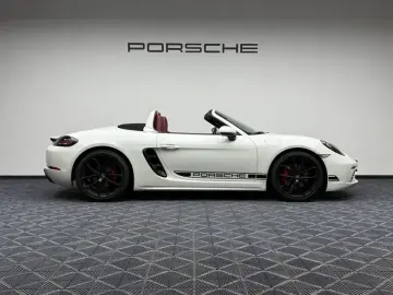2023 Porsche 718 Spyder с пробегом 2 600 км