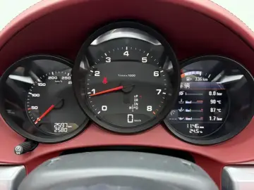 2023 Porsche 718 Spyder с пробегом 2 600 км