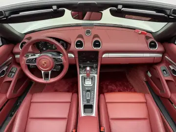 2023 Porsche 718 Spyder с пробегом 2 600 км