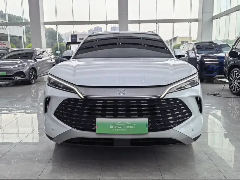2025 BYD Song L с пробегом 6 900 км