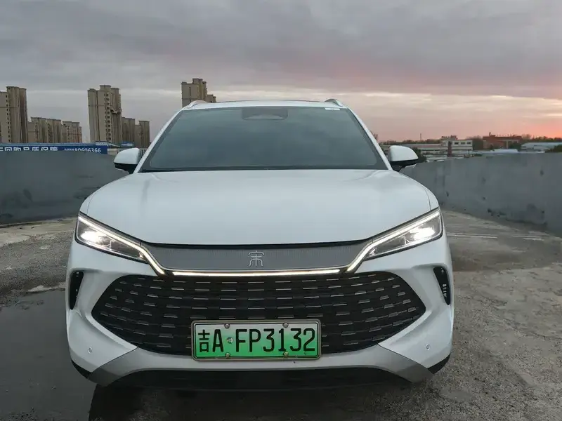 2026 BYD Song L с пробегом 11 000 км