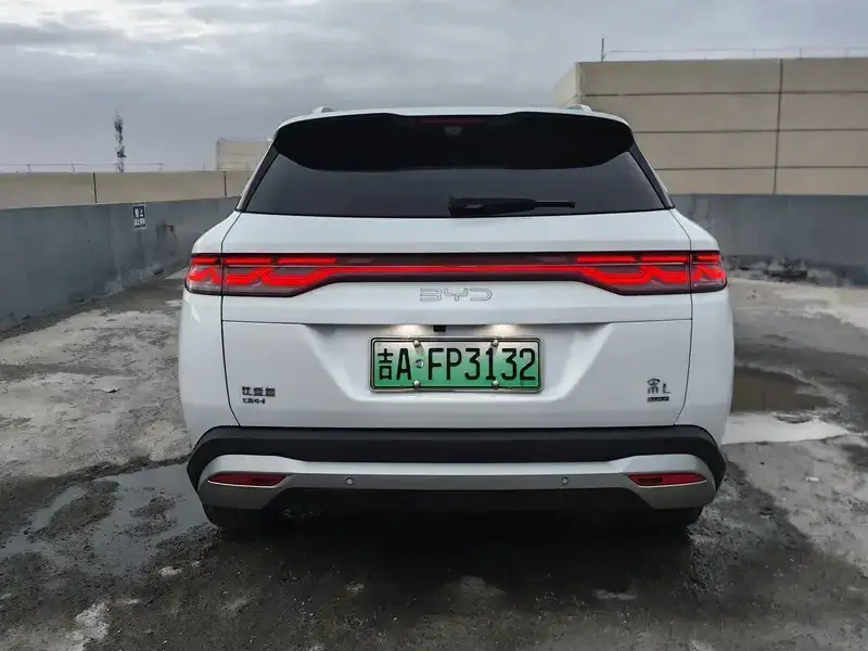 2026 BYD Song L с пробегом 11 000 км