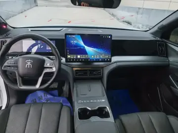 2026 BYD Song L с пробегом 11 000 км