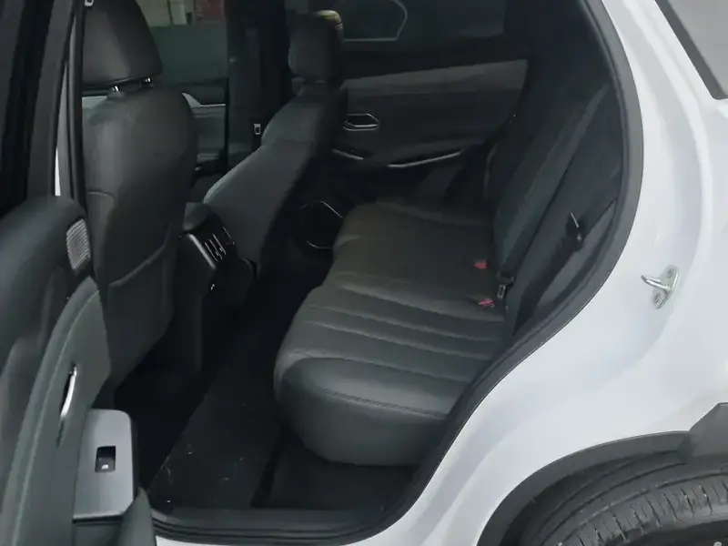 2026 BYD Song L с пробегом 11 000 км