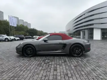 2023 Porsche 718 Spyder с пробегом 9 000 км