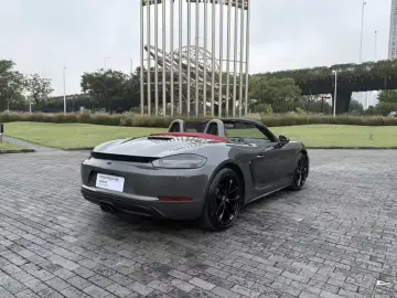 2023 Porsche 718 Spyder с пробегом 9 000 км