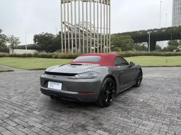 2023 Porsche 718 Spyder с пробегом 9 000 км