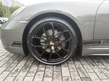 2023 Porsche 718 Spyder с пробегом 9 000 км