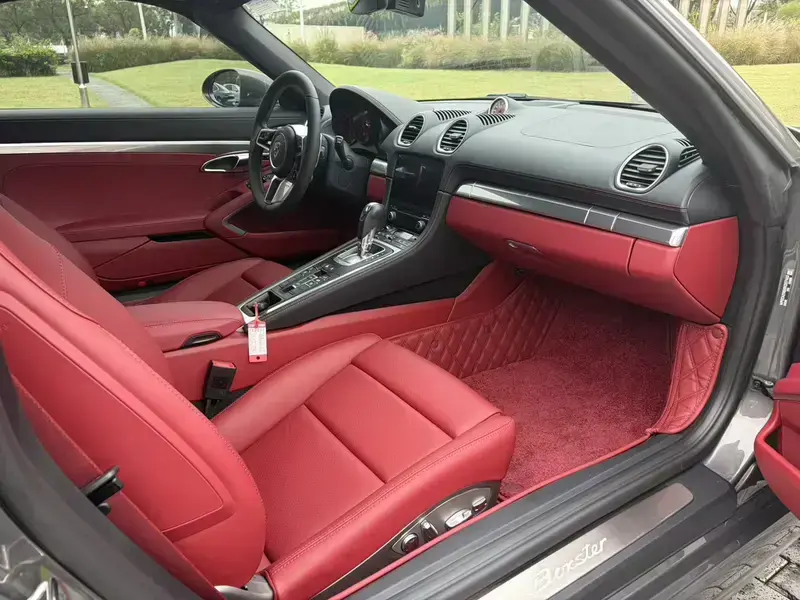 2023 Porsche 718 Spyder с пробегом 9 000 км