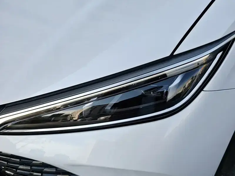 2025 BYD Song L с пробегом 14 000 км
