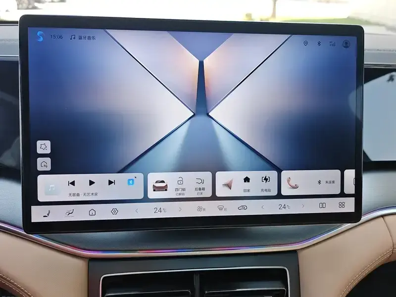 2025 BYD Song L с пробегом 14 000 км
