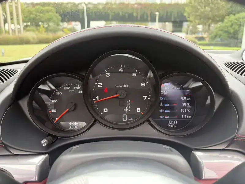 2023 Porsche 718 Spyder с пробегом 9 000 км