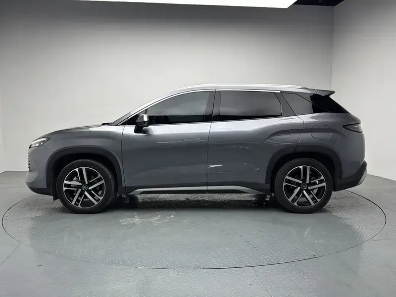 2024 BYD Song L с пробегом 41 400 км