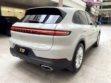 2024 Porsche Cayenne с пробегом 49 000 км