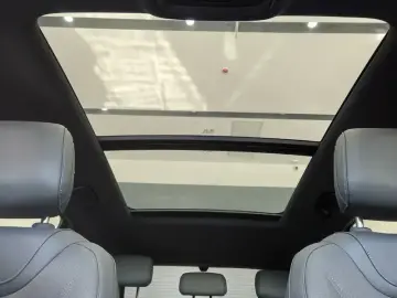 2025 BYD Song L с пробегом 8 000 км