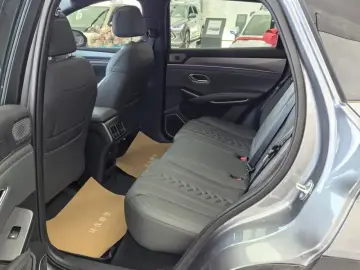 2025 BYD Song L с пробегом 8 000 км