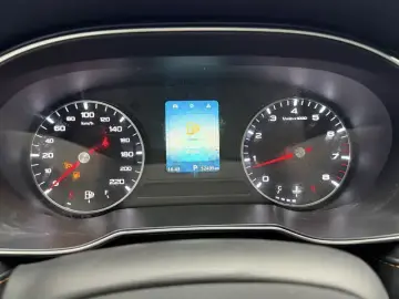 2021 Roewe RX3 с пробегом 52 500 км