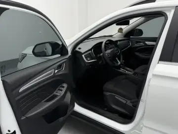 2021 Roewe RX3 с пробегом 52 500 км