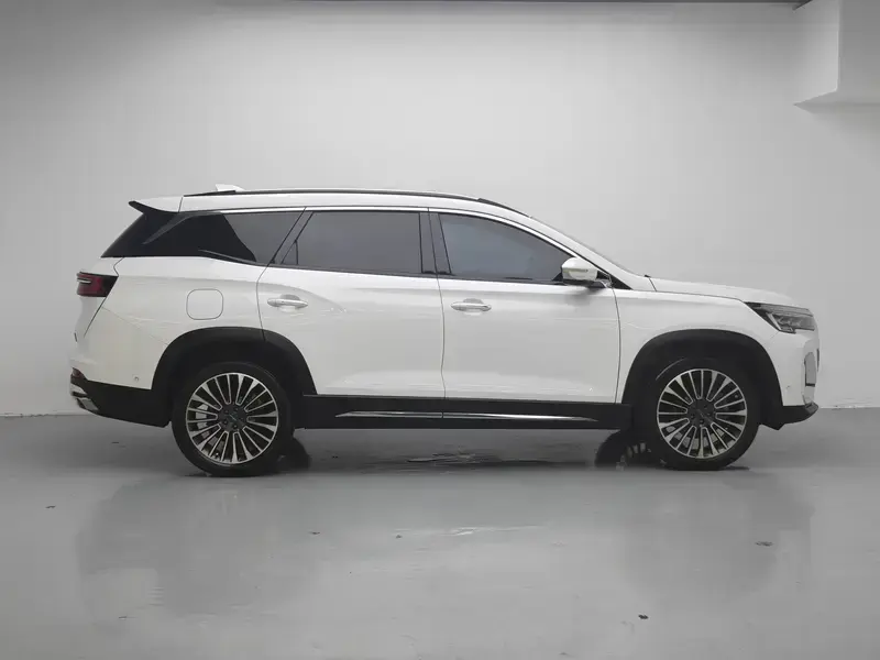 2022 JETOUR X90 с пробегом 38 800 км